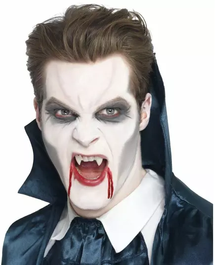 Halloweenowe zęby wampira